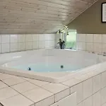 Lovely In Vaeggerlose With Kitchen Nyaraló Bøtø By